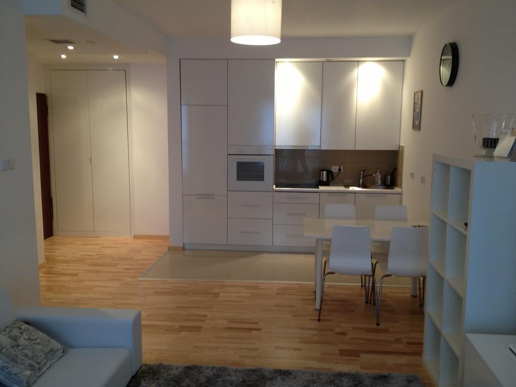 Platinum Towers Apartments Warszawa Rum bild